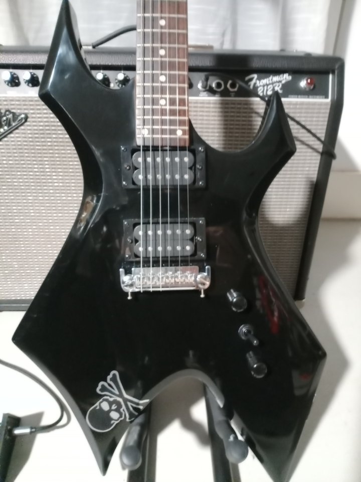 Bc.Rich Warlock Lovers Bundle de segunda mano · Foto 2 de 10 · Madrid · 465 €
