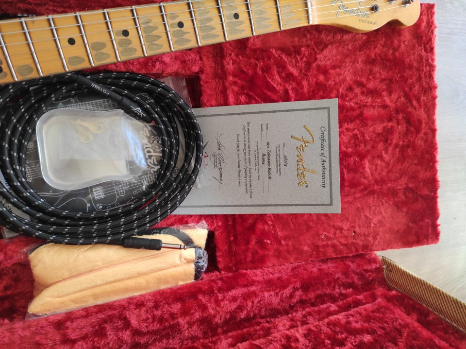 Fender custom shop 52 telecaster relic de segunda mano · Foto 4 de 4 · Alicante · 3200 €