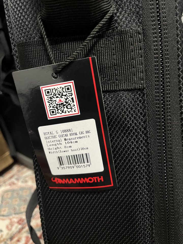 Funda Mammoth Royalg NUEVA de segunda mano · Foto 8 de 8 · Madrid · 95 €