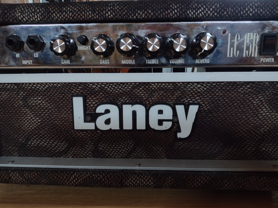 laney LC15r h + 1x12 x guitarra de segunda mano · Foto 1 de 4 · Lleida