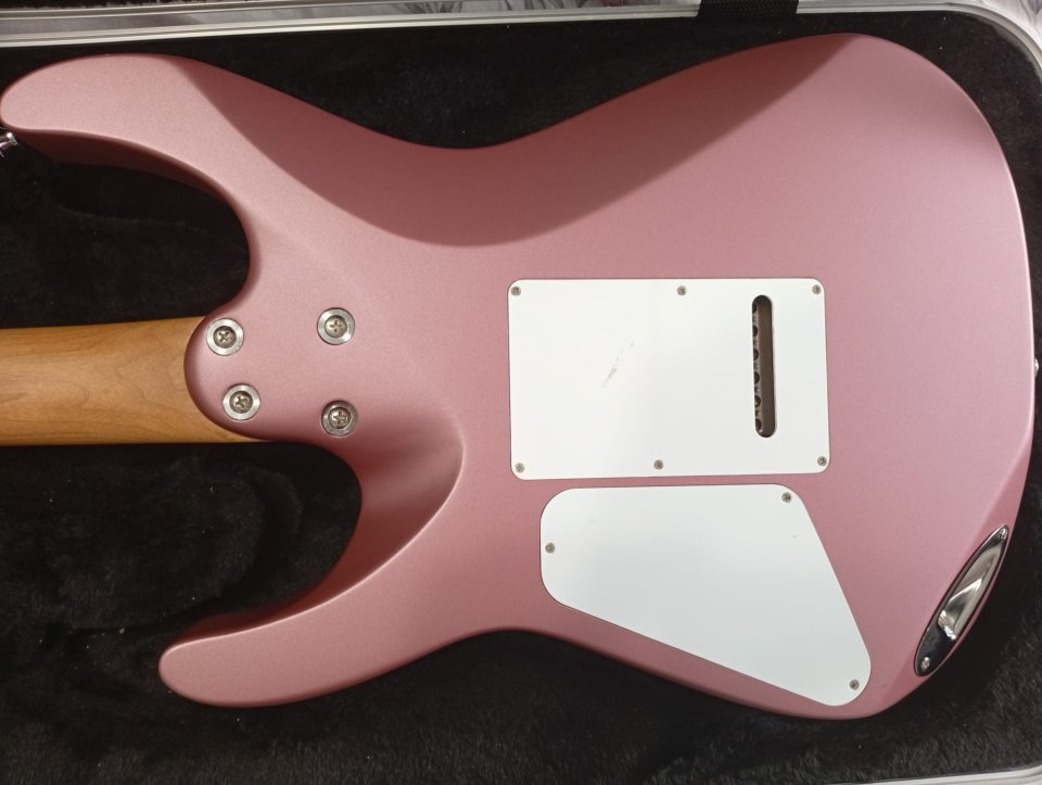 Charvel Pro-Mod DK24 HH 2PT CM Burgundy Mist + estuche original Charvel de segunda mano · Foto 8 de 10 · A Coruña · 780 €