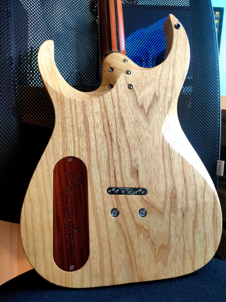 Rusti Paradox Ziricote (superstrato de boutique)