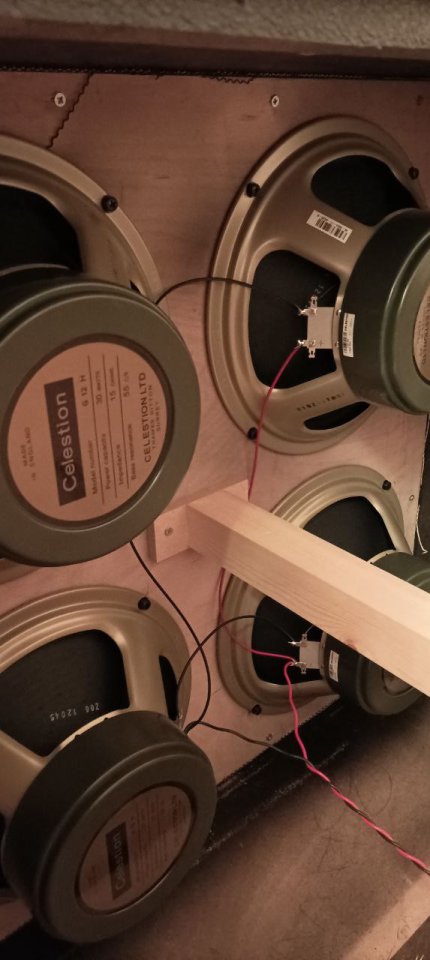 4 x Celestion G12H 15ohm 30W Altavoz