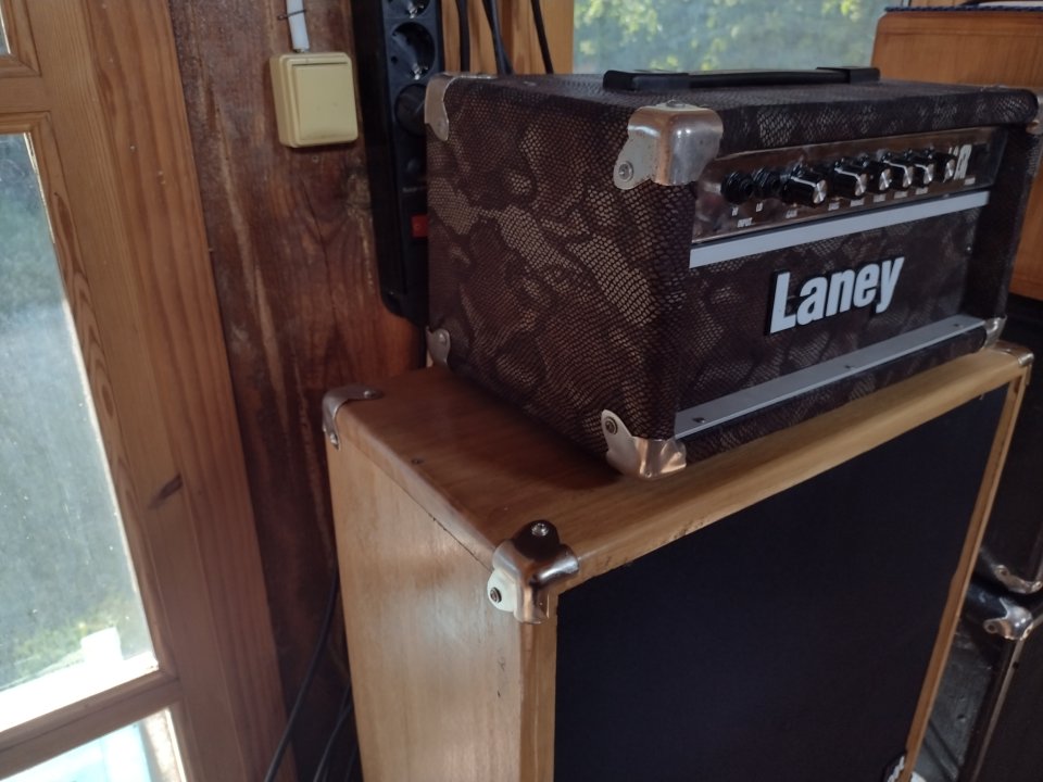 laney LC15r h + 1x12 de segunda mano · Foto 2 de 5 · Lleida · 325 €