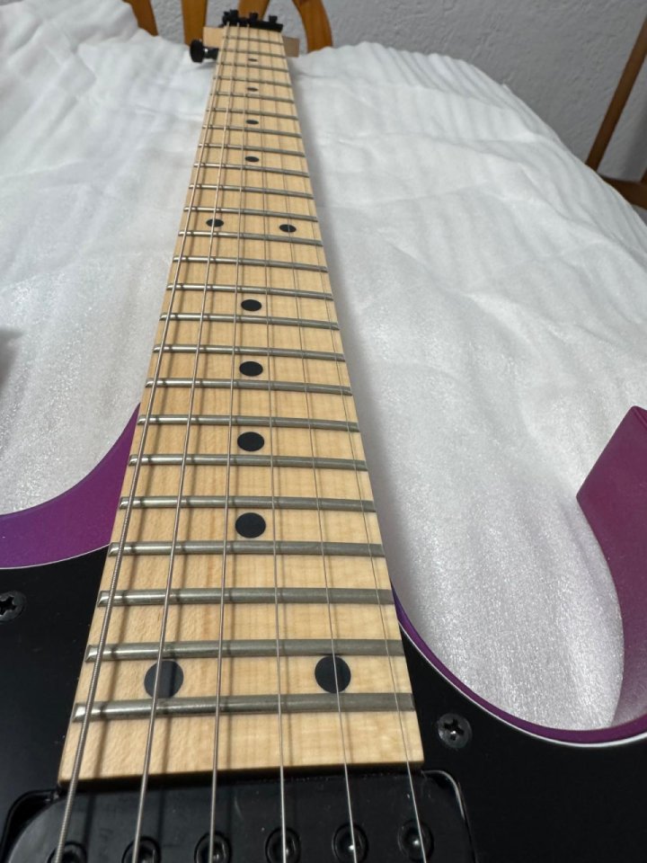 Ibanez RG550 PN Genesis Purple Neon - IMPECABLE - Solo Venta, NO Cambios. de segunda mano · Foto 7 de 10 · Madrid · 700 €