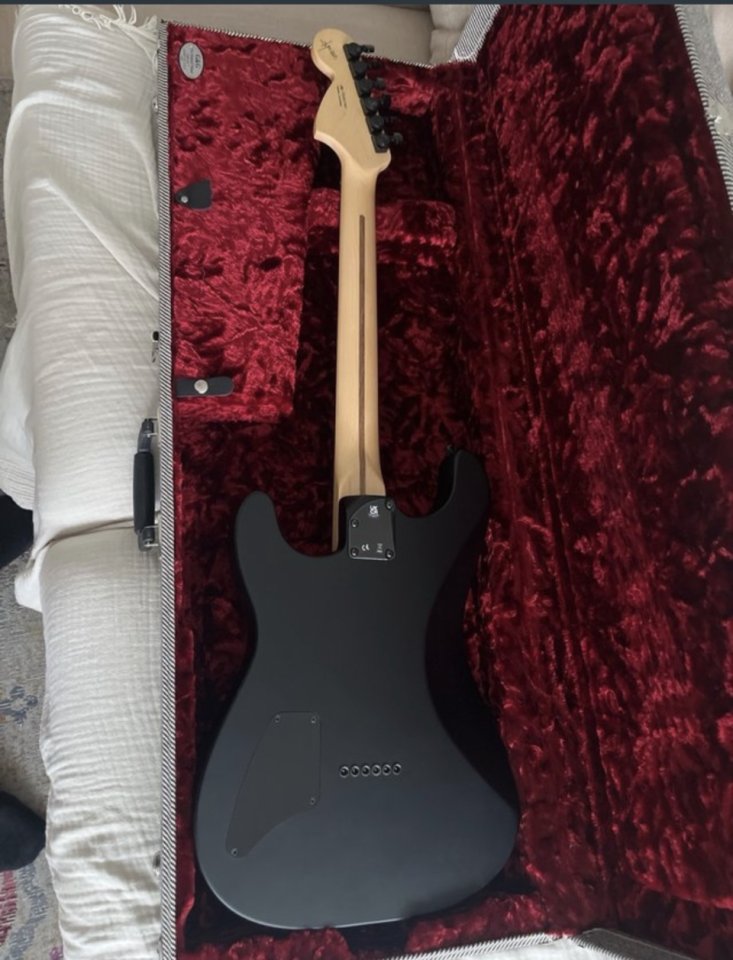 Fender Jim Root Stratocaster USA Negra de segunda mano · Foto 4 de 6 · Zaragoza · 1350 €