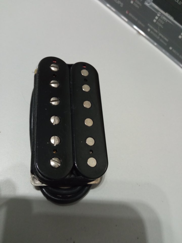 Pastilla Suhr SSH+ Humbucker Negra 53mm