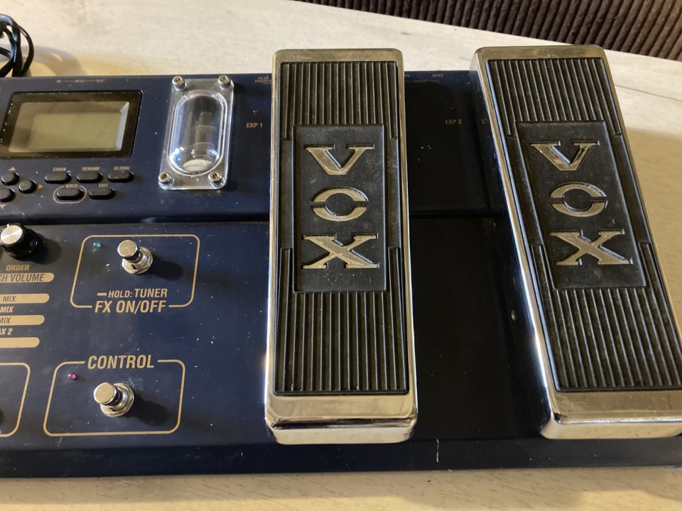 Pedalera Vox Valvetronix Tone Lab SE