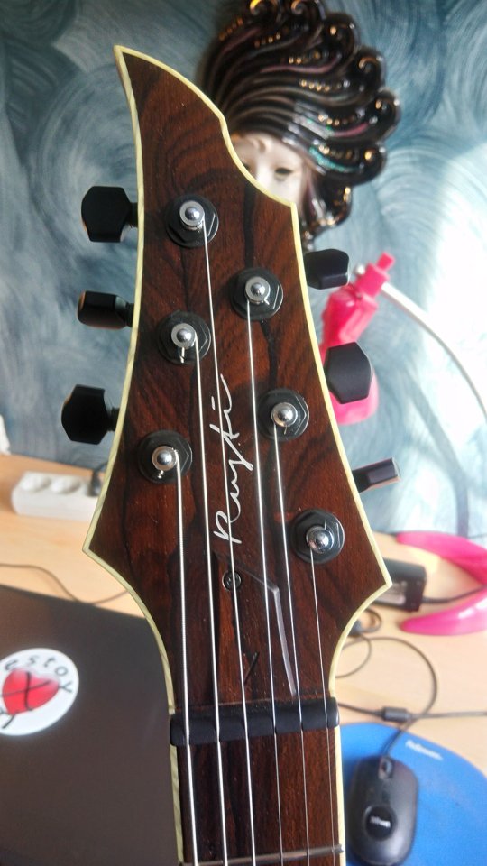 Rusti Paradox Ziricote (superstrato de boutique)