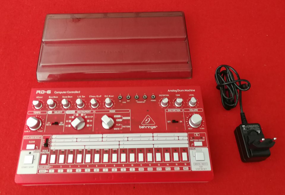Behringer RD6 SB + Decksaver