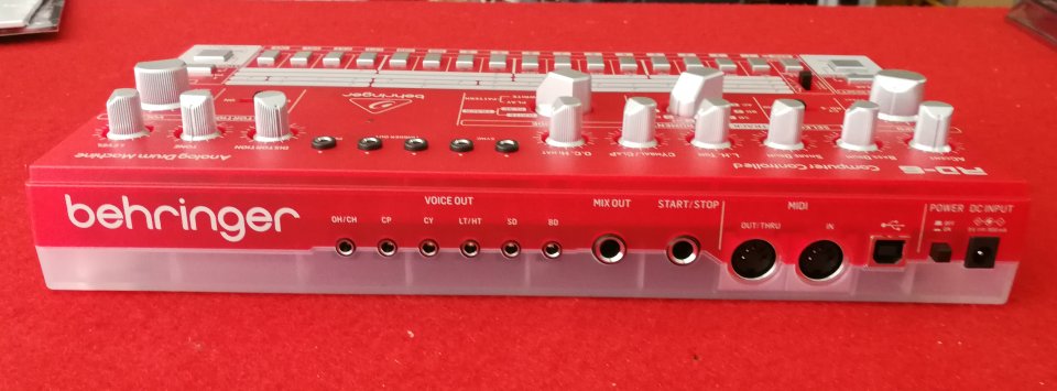 Behringer RD6 SB + Decksaver