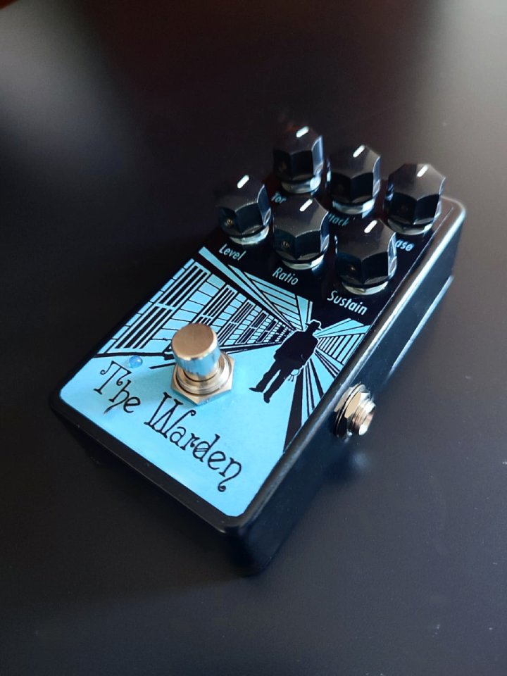 Tipo Compresor The Warden (ENVIO INCLUIDO)