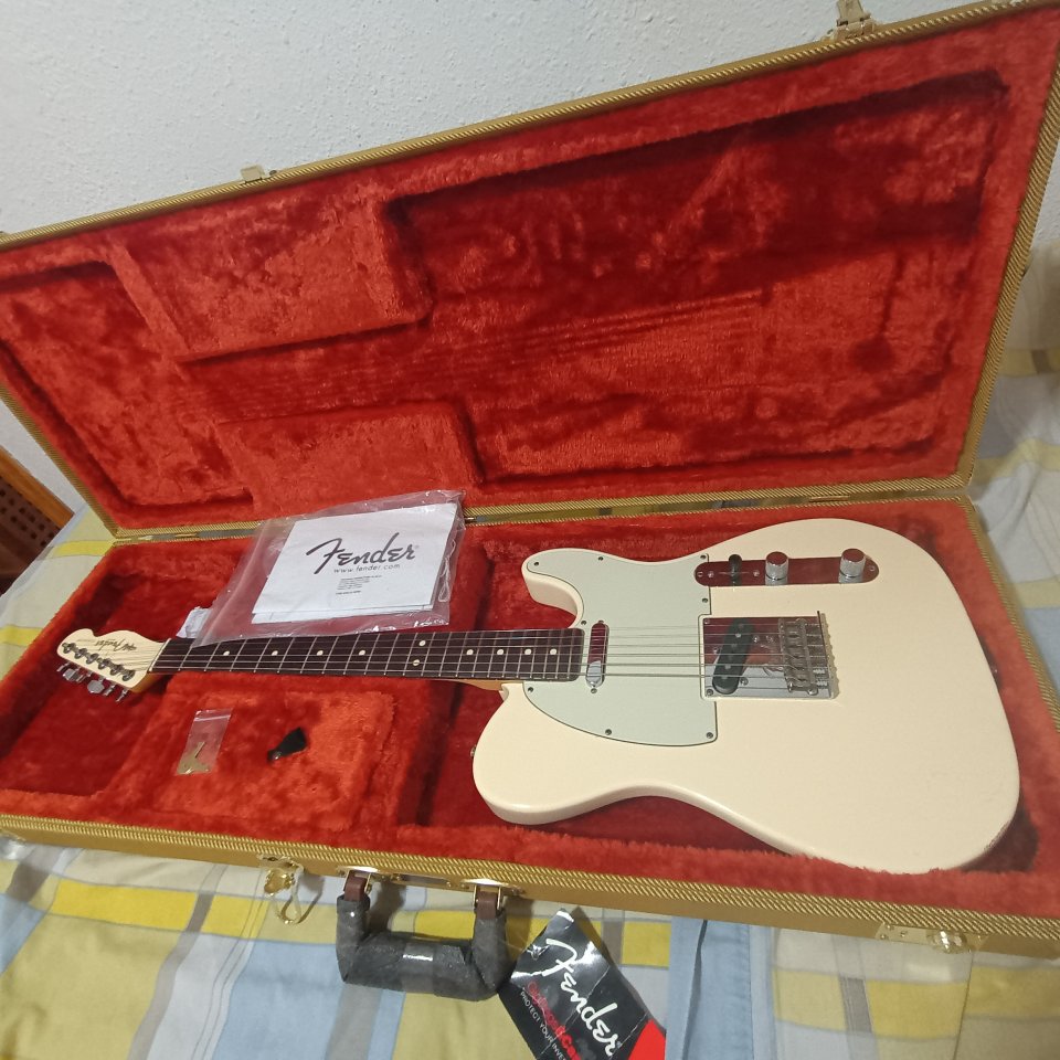 Fender telecaster 2016 Limited Edition American Standard de segunda mano · Foto 1 de 10 · Málaga · 1250 €