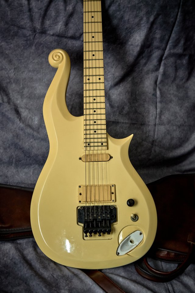 Edwards ES-150 PR LUNA SEA SUGIZO 90's de segunda mano · Foto 7 de 10 · Zaragoza · 1125 €