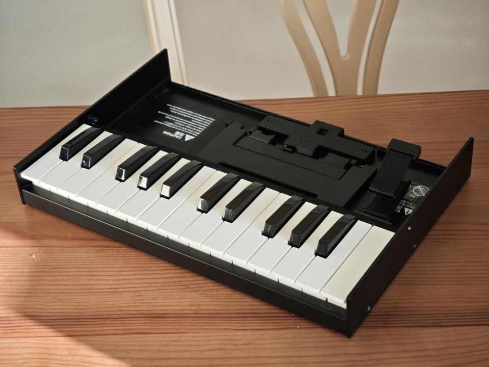 Roland k25m para boutique