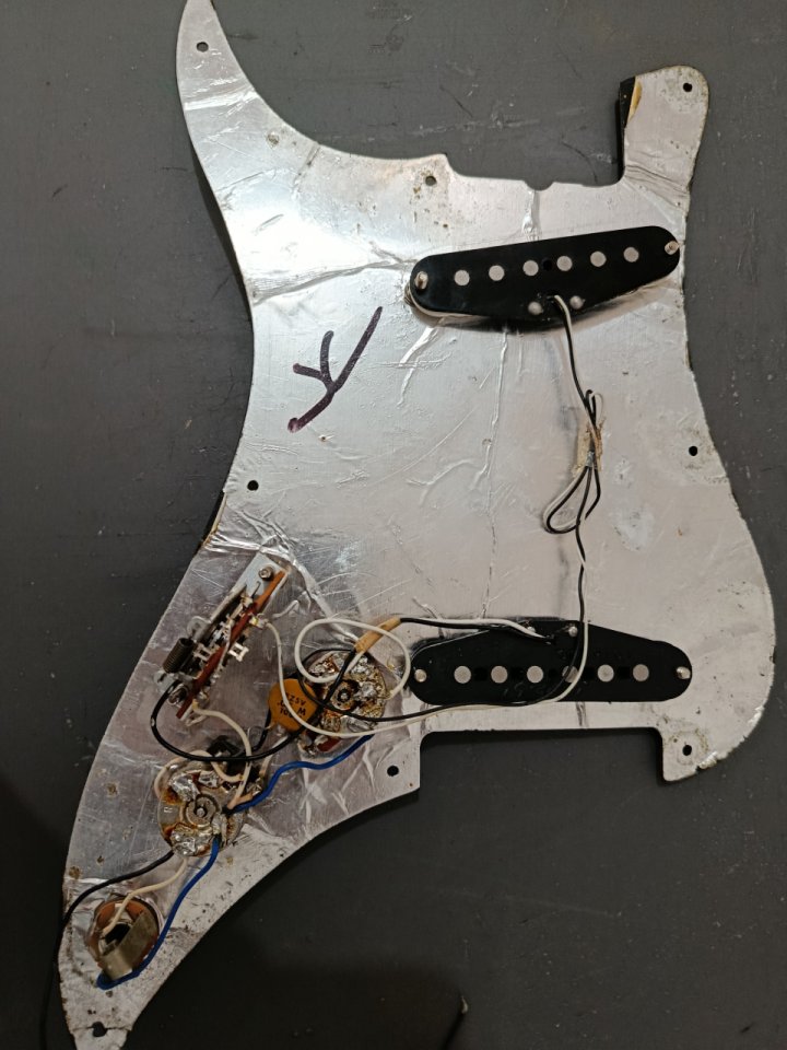 Guitarra eléctrica Fender Bullet Americana 1981 de segunda mano · Foto 9 de 10 · Alicante · 800 €