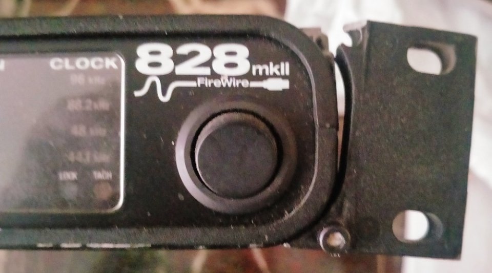 Motu 828 MKII FW de segunda mano · Foto 3 de 5 · Salamanca · 125 €