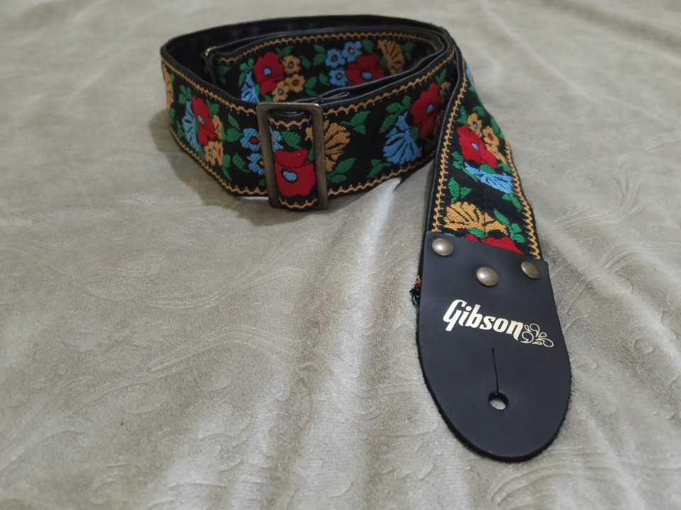 Auténtica correa Gibson, reedición de las míticas de los años 60