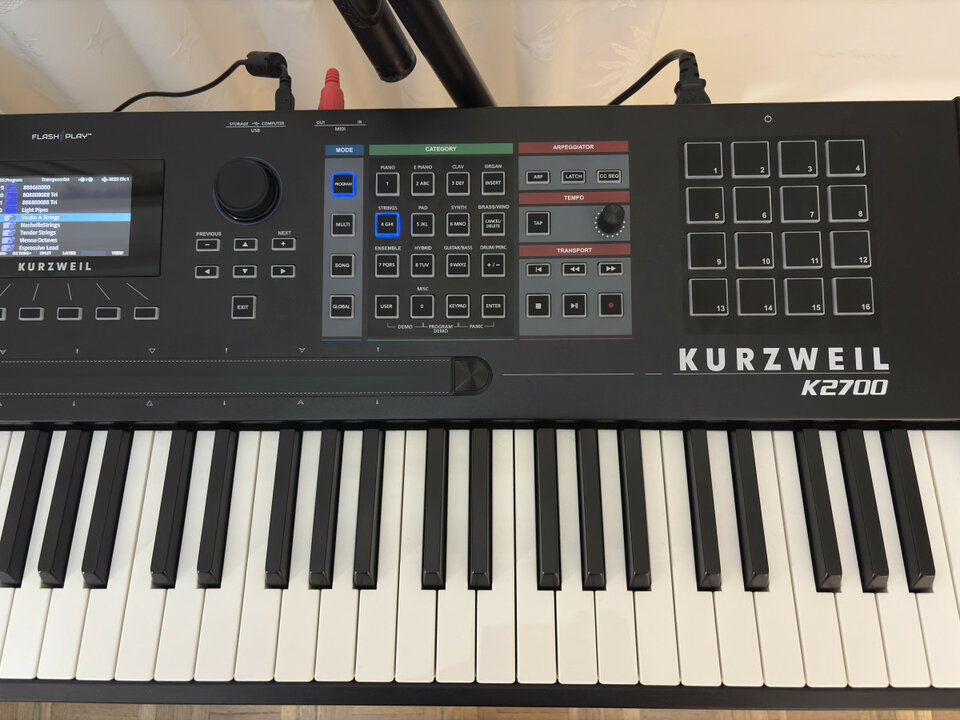 Kurzweil K2700 de segunda mano · Foto 5 de 8 · Madrid · 1800 €