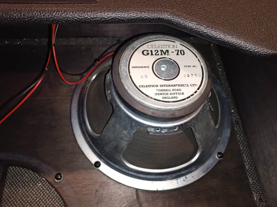 Altavoz Celestion g12m 70  4 ohm