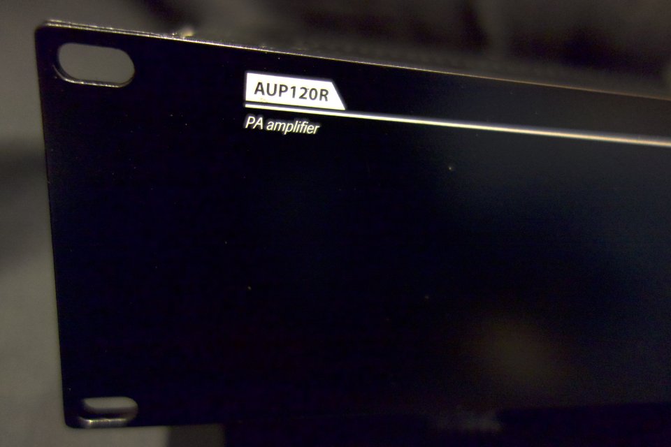 Amplificador Proel AUP120R 100V 120W