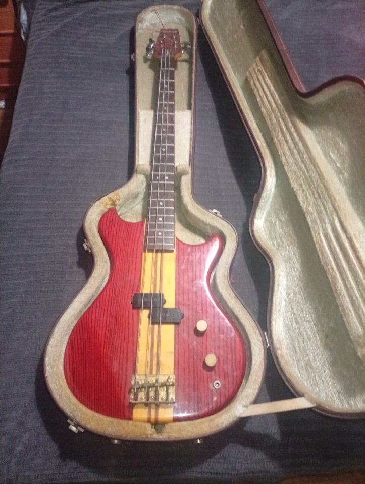 Bajo westone thunder i modelo pasivo