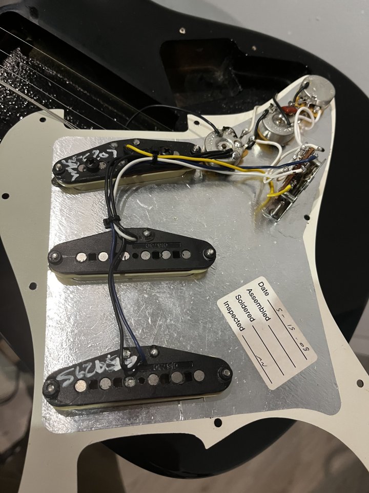 Partscaster cuerpo Squier hardware & electrónica Fender pala Reverse de segunda mano · Foto 5 de 8 · Sevilla
