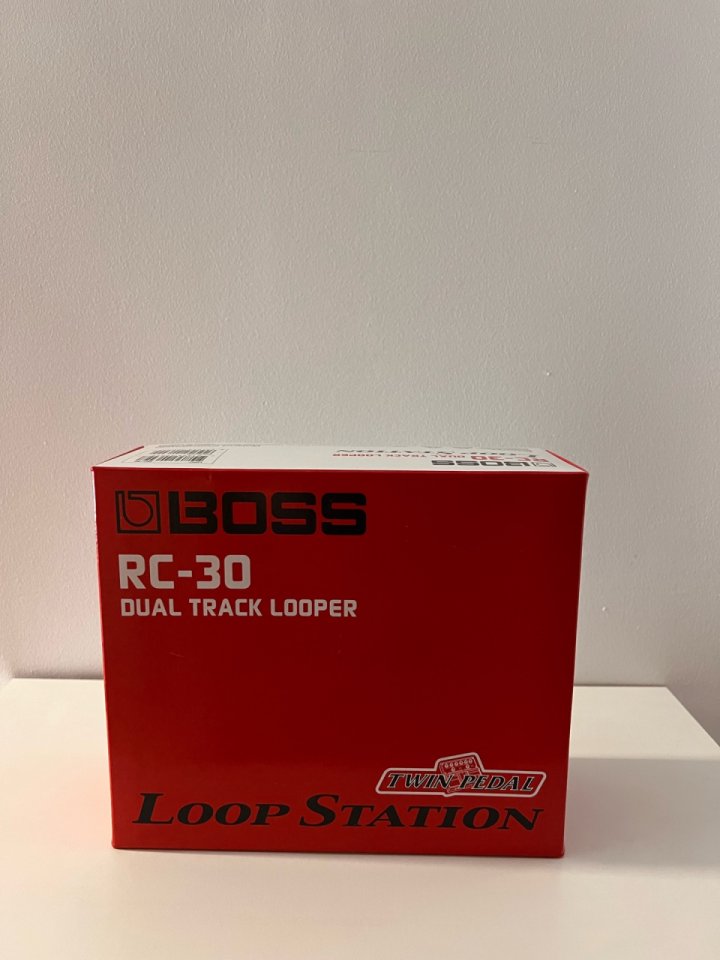 Boss RC-30 Loop Station Dual Track | ¡Impecable, con caja! de segunda mano · Foto 1 de 7 · Alicante · 160 €