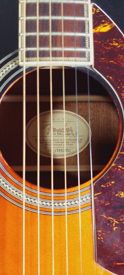 Guitarra Fender Ron Emory Loyalty SB