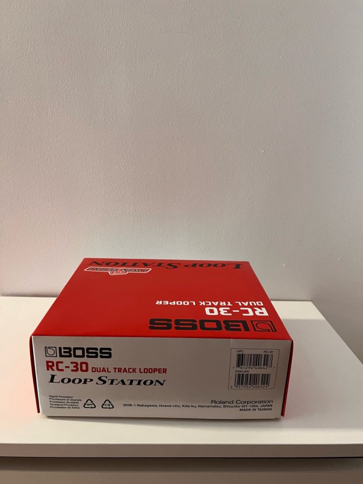 Boss RC-30 Loop Station Dual Track | ¡Impecable, con caja! de segunda mano · Foto 2 de 7 · Alicante · 160 €