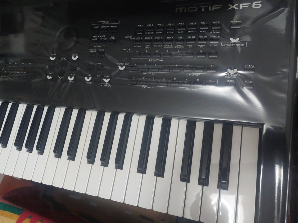 Yamaha MOTIF XF6 + Full Extras de segunda mano · Foto 9 de 10 · Pontevedra · 2000 €