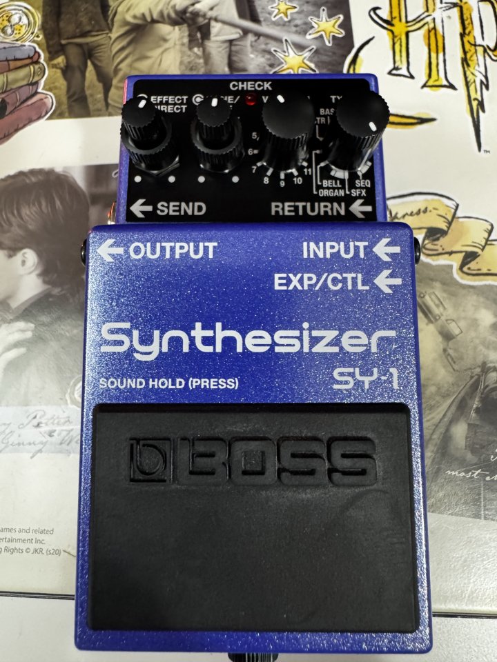 Boss synthesizer SY-1