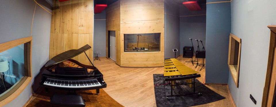 [VENTA] Estudio Profesional 185m² Valencia (Diseño Arquitecto de Berklee) + Inmueble + Shigeru Kawai SK7 de segunda mano · Foto 5 de 7 · Valencia · 450000 €