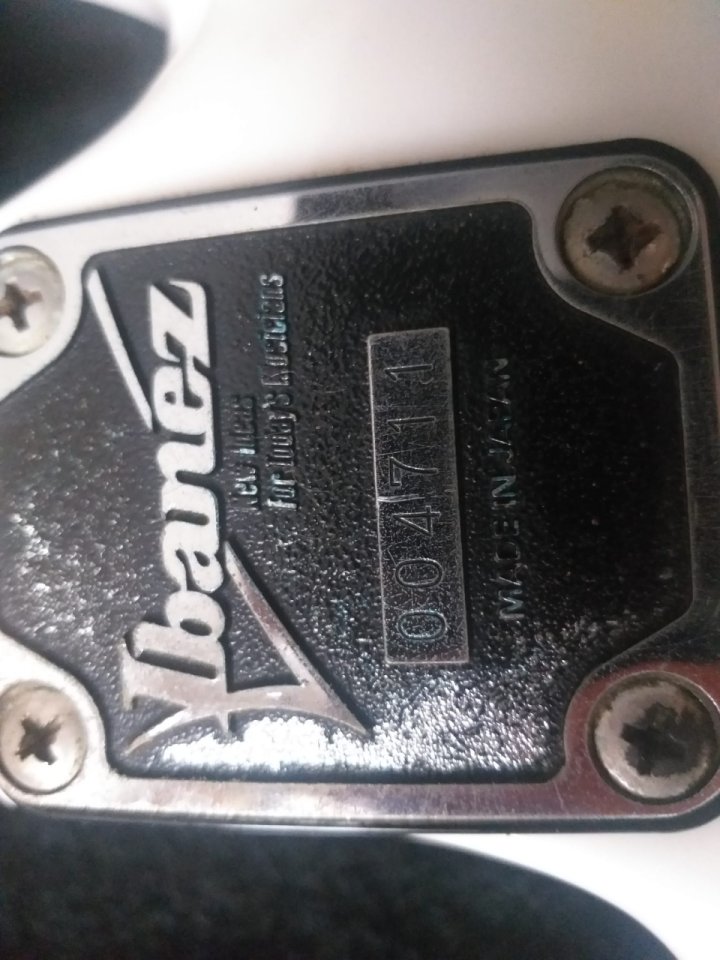 Ibanez JS1000 Japonesa + Sistema Roland MIDI Interno de segunda mano · Foto 9 de 10 · Bizkaia · 750 €
