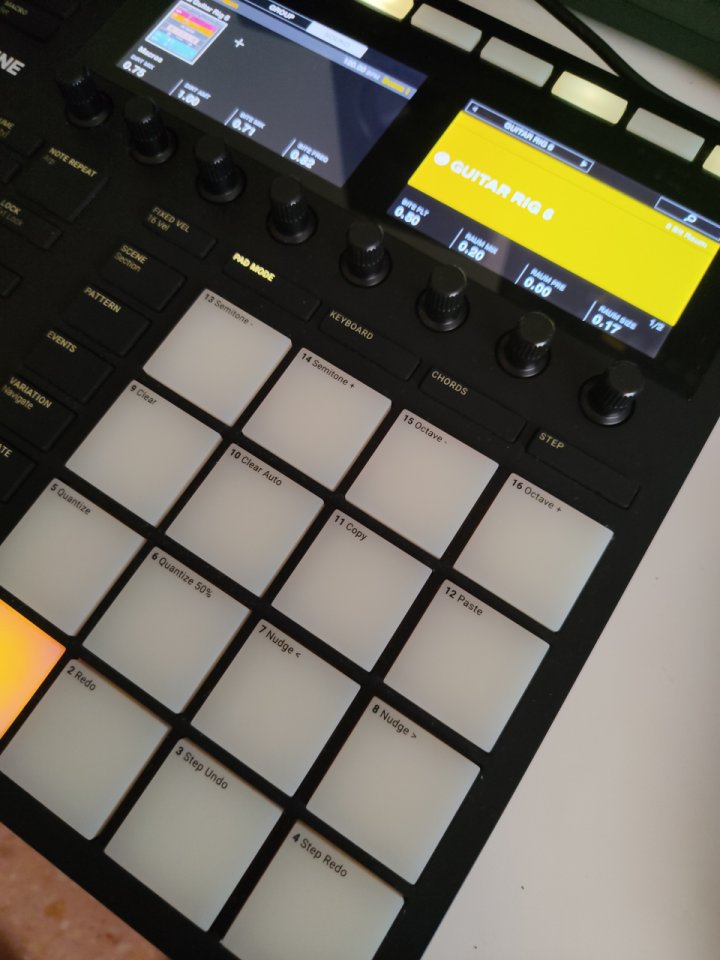 Native Instruments Maschine mk3 de segunda mano · Foto 2 de 4 · Alicante · 250 €