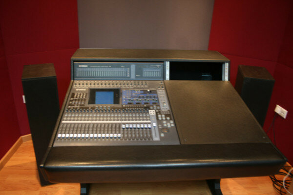 Mueble para mesa Yamaha 02r96