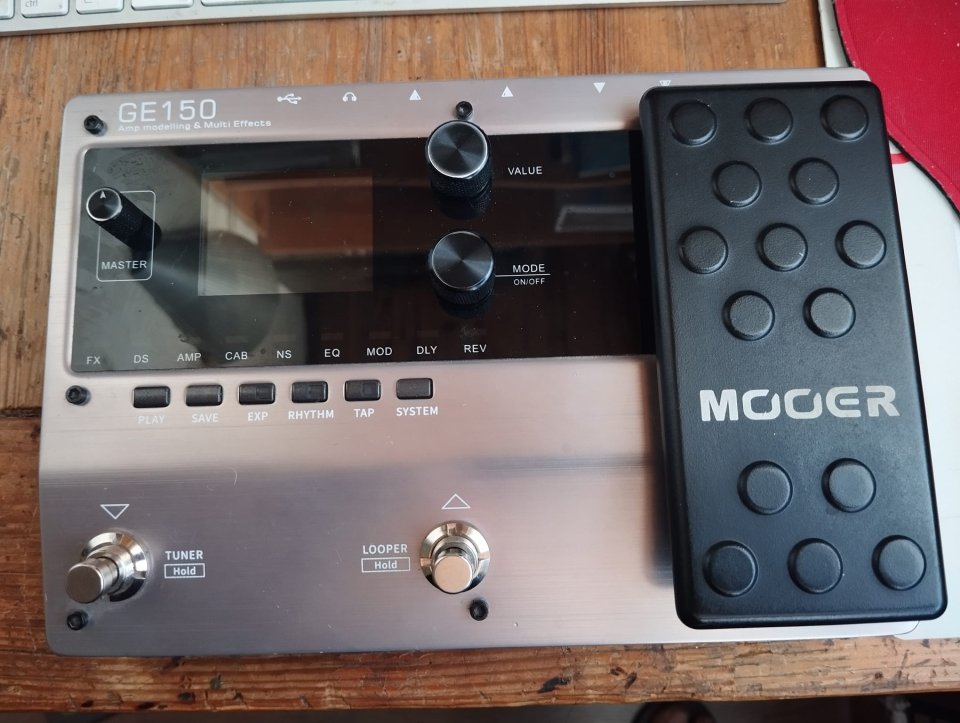 Modelador y multiefectos Mooer GE150 de segunda mano · Foto 1 de 6 · Madrid · 80 €