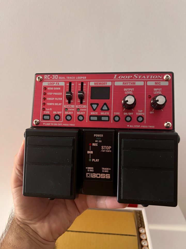 Boss RC-30 Loop Station Dual Track | ¡Impecable, con caja! de segunda mano · Foto 7 de 7 · Alicante · 160 €