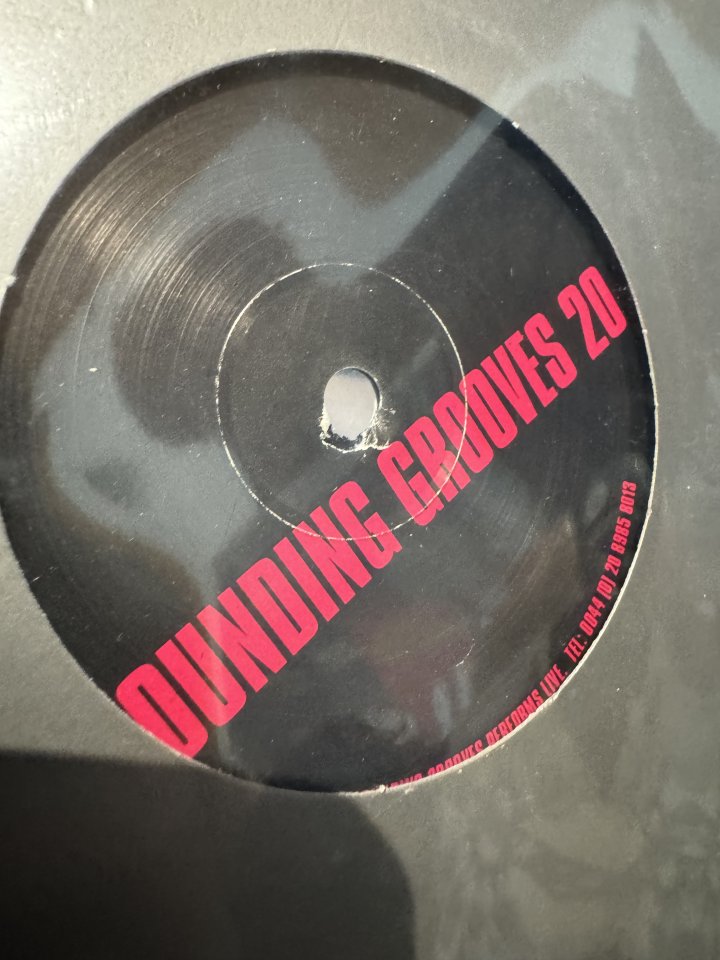 Colección de discos Pounding Grooves