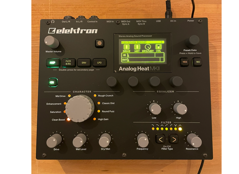 elektron Analog Heat MK 2 + decksaver de segunda mano · Foto 1 de 2 · Málaga · 450 €