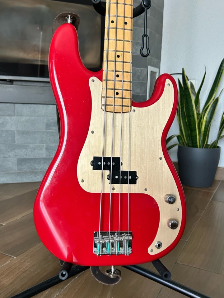 Fender Vintera 50s Precision Bass de segunda mano · Foto 3 de 10 · Madrid · 1000 €