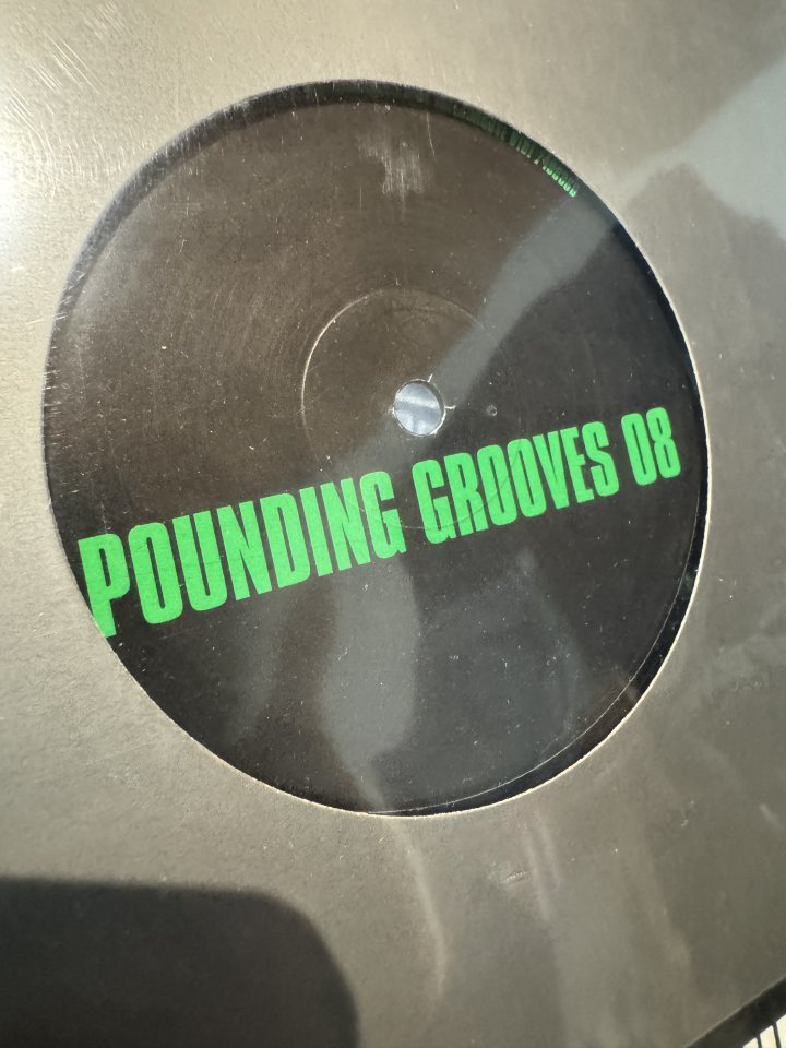 Colección de discos Pounding Grooves