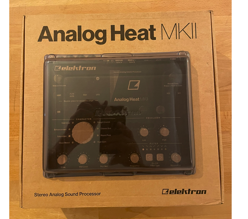 elektron Analog Heat MK 2 + decksaver de segunda mano · Foto 2 de 2 · Málaga · 450 €