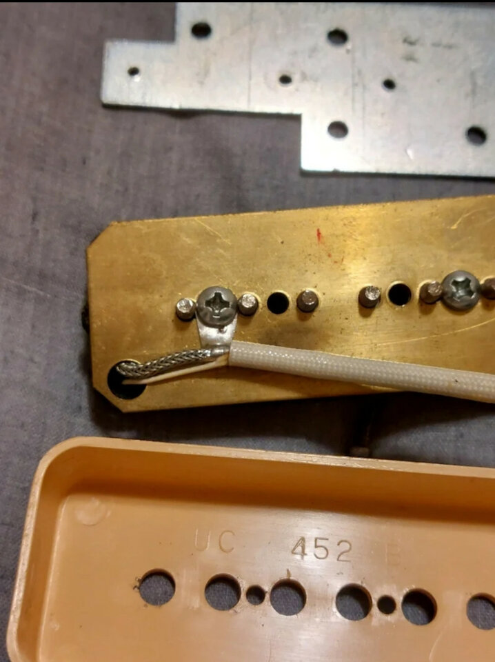 Pastilla p90 Gibson soapbar crema