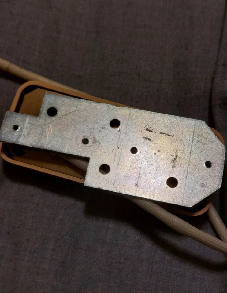 Pastilla p90 Gibson soapbar crema