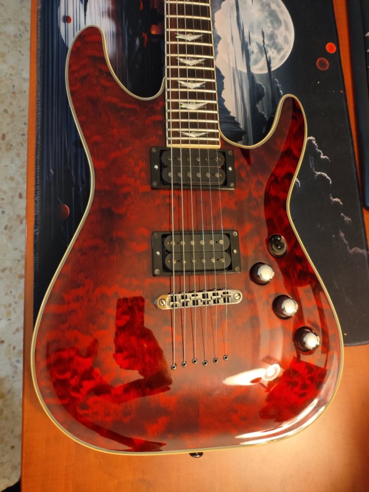 Schecter Omen Extreme 6 con pastillas Sentient/Nazgul