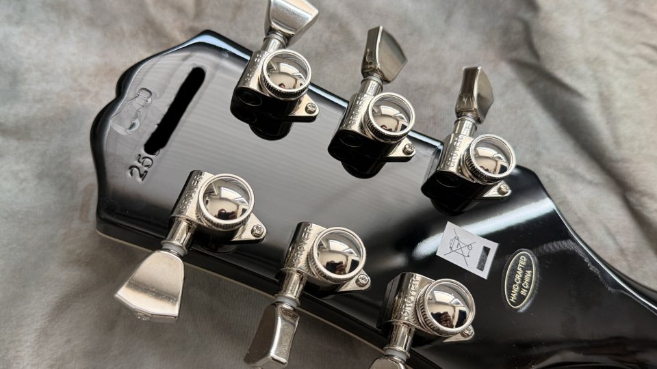 Epiphone SG Custom Modern Figured, Translucent Ebony Burst, Exclusive de segunda mano · Foto 10 de 10 · Burgos · 600 €