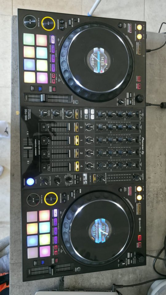 Pioneer DDJ-1000 de segunda mano · Foto 1 de 4 · Toledo · 900 €