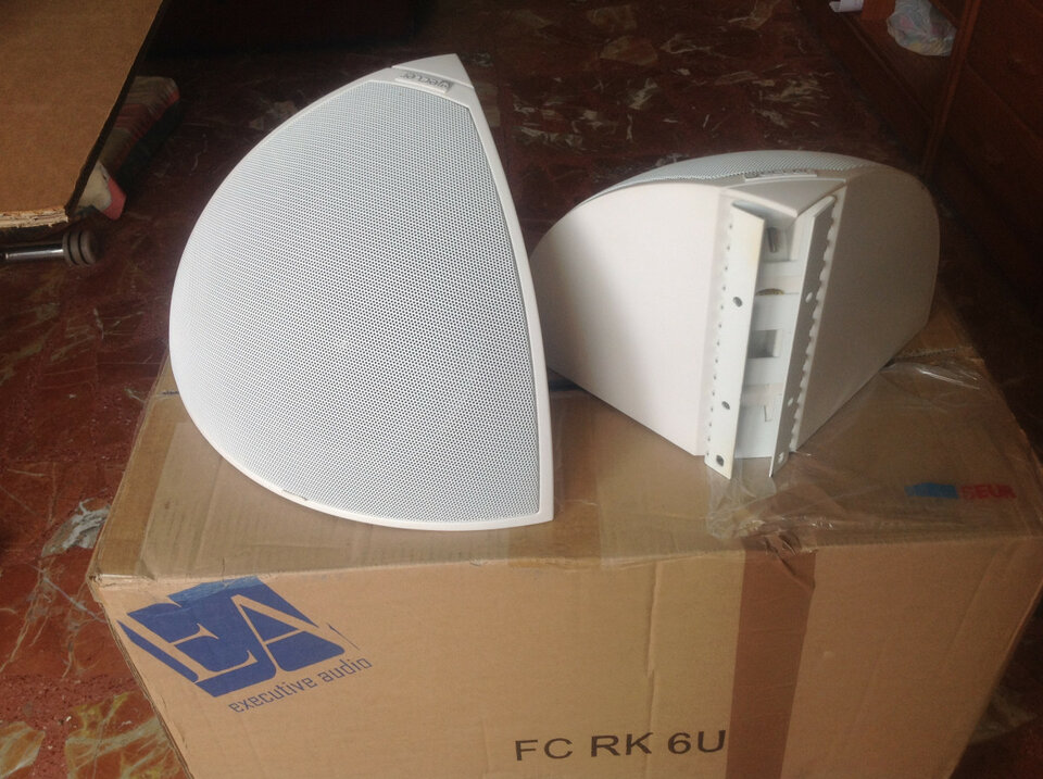 Altavoces ecler NEST106