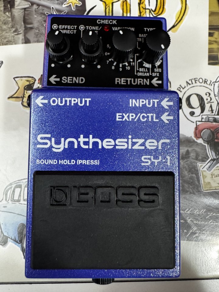 Boss synthesizer SY-1